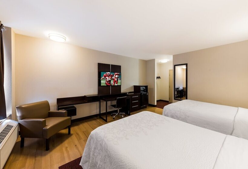장애인용 디럭스룸, Red Roof Inn Plus+ Columbus Downtown   Convention Center