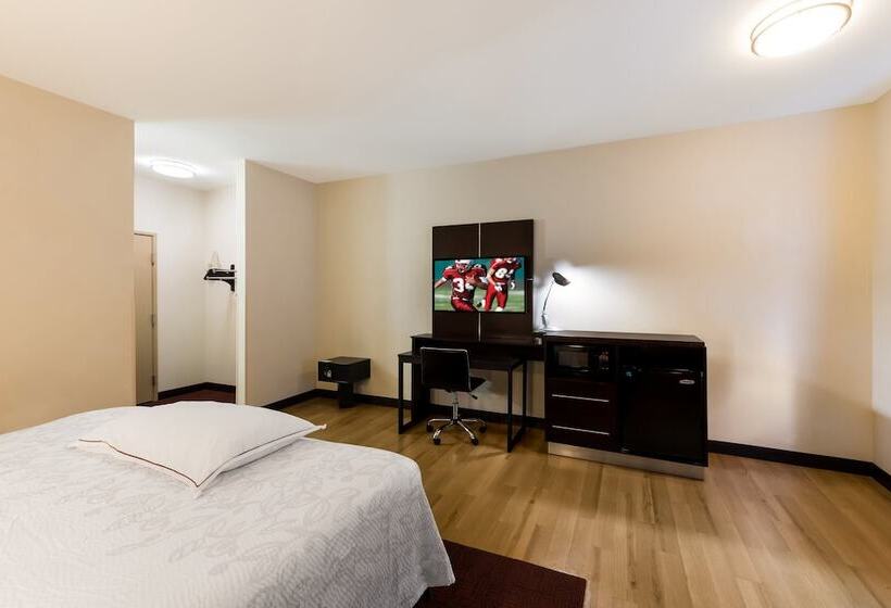 프리미엄 룸, Red Roof Inn Plus+ Columbus Downtown   Convention Center