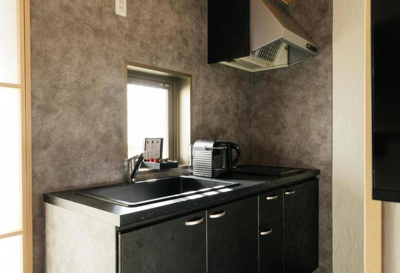 Suite Familiar, Weskii