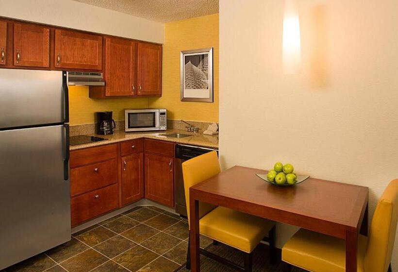 סוויטה מותאמת לאדם עם מוגבלויות, Residence Inn Dallas Addison/quorum Drive