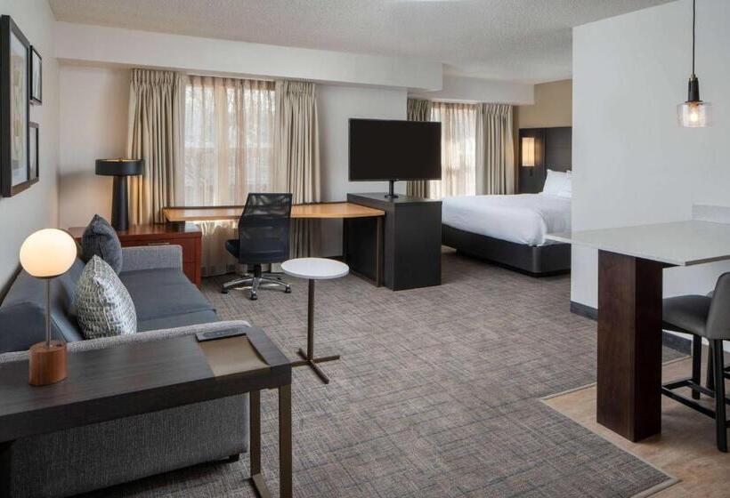 스탠다드 스튜디오, Sonesta Es Suites Fairfax Fair Lakes