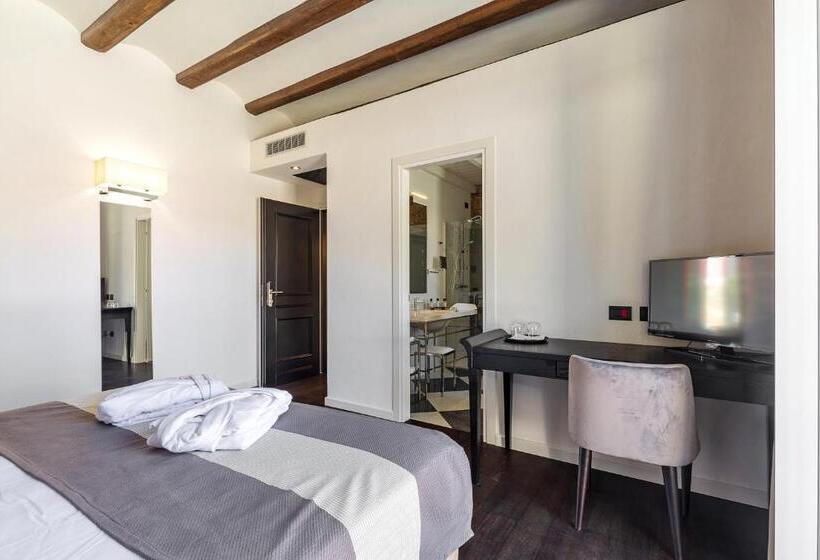 标准间带阳台, Raphael Hotel Arbatax