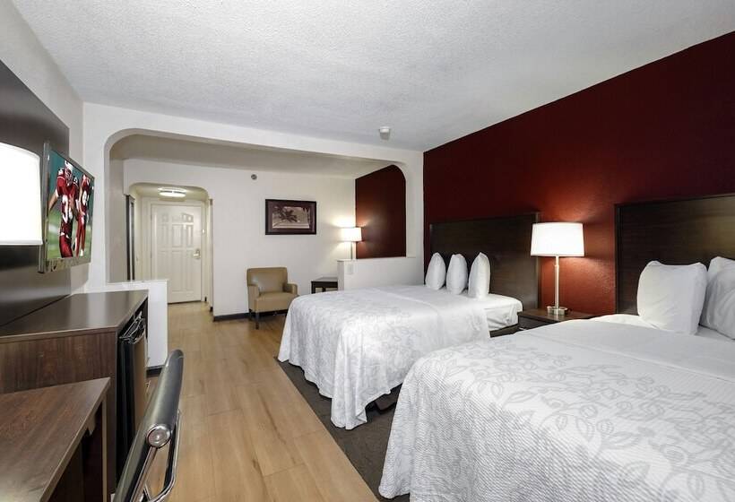 Люкс, Red Roof Inn Plus+ & Suites Opelika