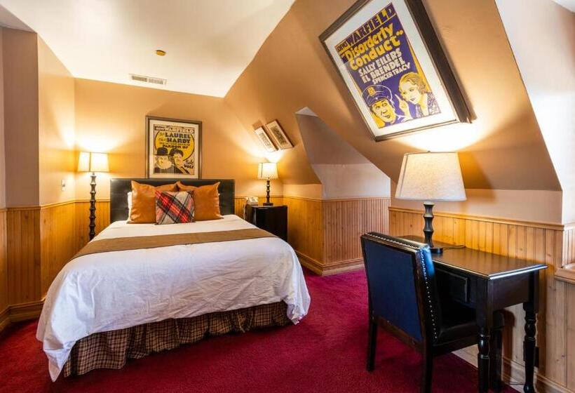 스탠다드 룸, Saddleback Inn At Lake Arrowhead