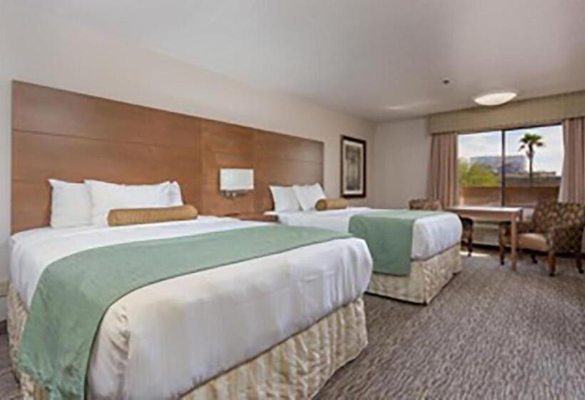 Номер Стандарт, Shilo Inn Hotel & Suites   Yuma