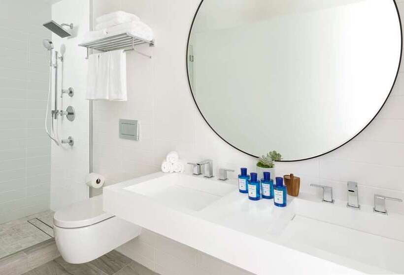 Студио Стандарт Кровать Кинг, The Scottsdale Resort & Spa, Curio Collection By Hilton