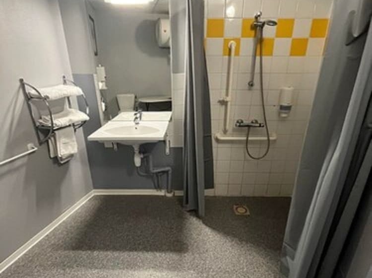 Студия Стандарт, Hôtel Les Jardins Dunkerque Center