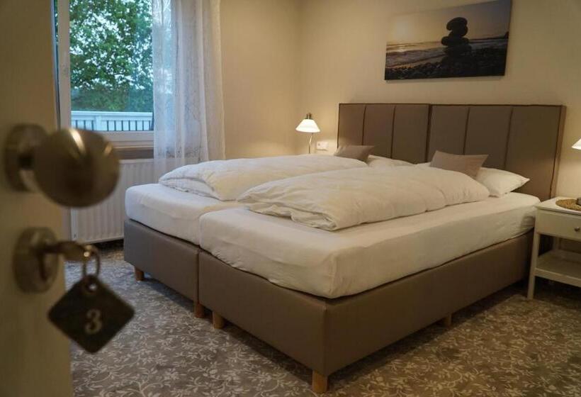 Номер Стандарт с Балконом, Mansion