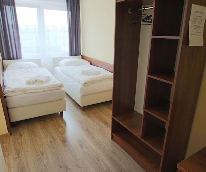 اتاق استاندارد چهار تخته, Sill