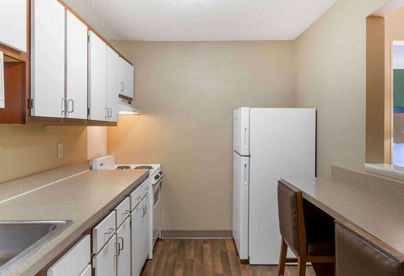 Студия Deluxe, Extended Stay America Suites  Raleigh  North Raleigh  Wake Towne Dr