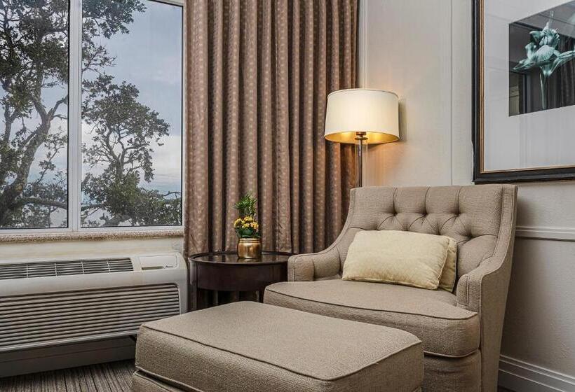 스탠다드 룸 킹사이즈 침대, The Inn At Long Beach