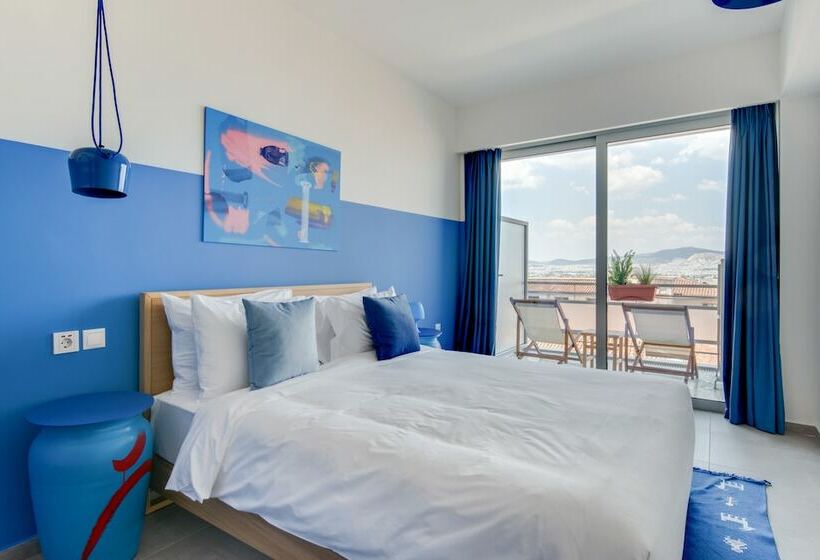 Номер Стандарт, Selina Athens Theatrou