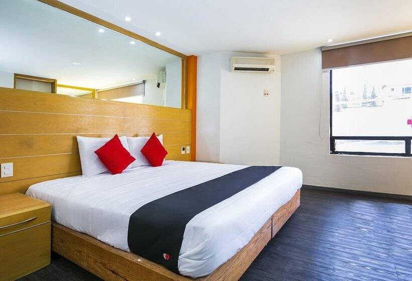 غرفة ديلوكس, Capital O Hotel Casa Blanca, Morelia