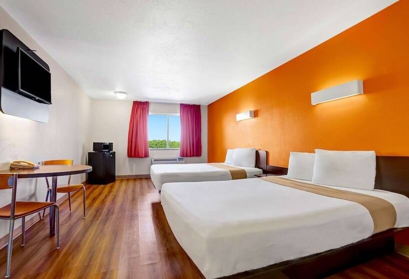 Номер Стандарт 2 Двуспальные Кровати, Motel 6apache Junction, Az