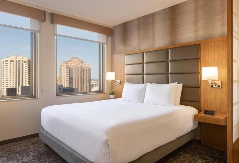 キングサイズベッドのスタンダードルーム, Hyatt Place Houston Downtown