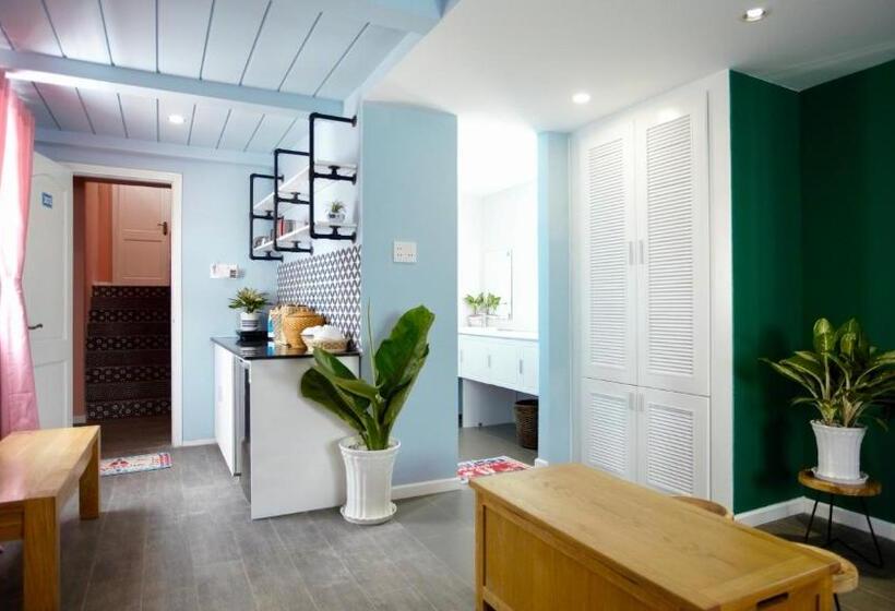 استودیوی استاندارد با چشم‌انداز دریا, Sleep Box Hostel Phú Quốc