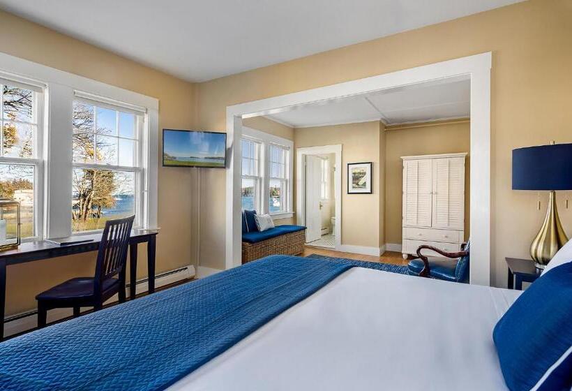 Люкс Кровать Кинг, East Wind Inn & Suites