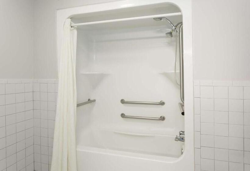 Mozgáskorlátozott Standard Szoba King Size Bed, Super 8 By Wyndham Valdosta Ga I 75