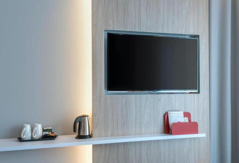 Номер Стандарт Адаптированный для Инвалидов, Holiday Inn Express   Sindelfingen, An Ihg