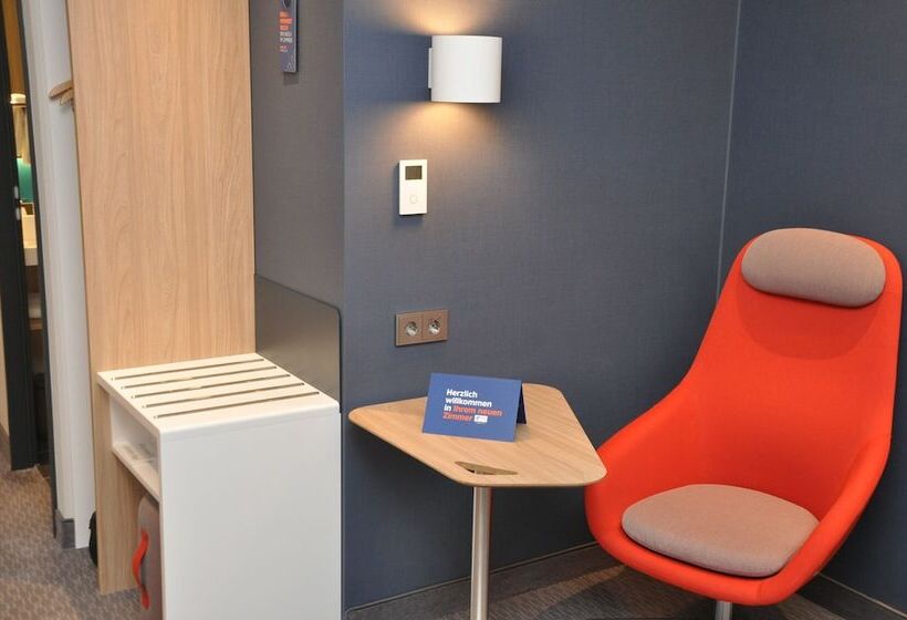Номер Стандарт Адаптированный для Инвалидов, Holiday Inn Express   Sindelfingen, An Ihg