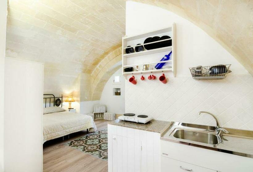 استودیوی کلاسیک, Casa Del Sole