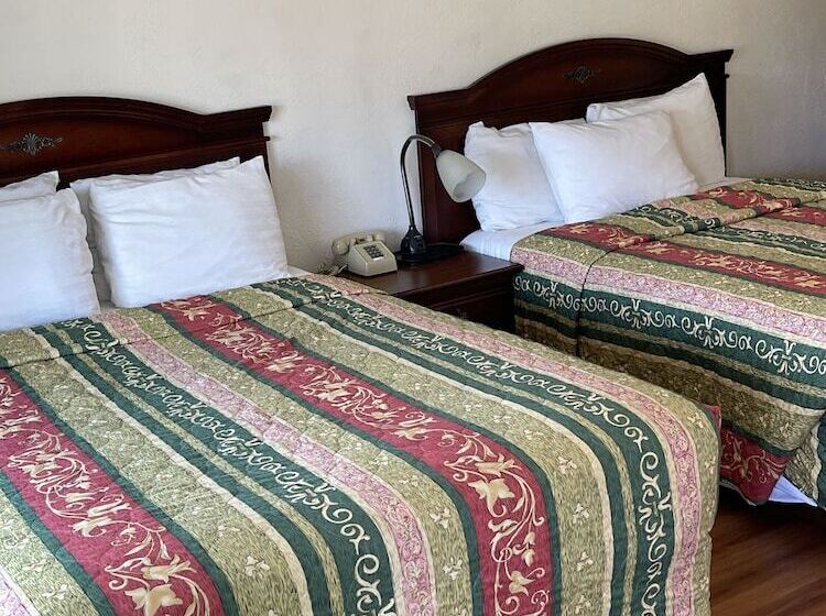 标准间, Villa West Motel