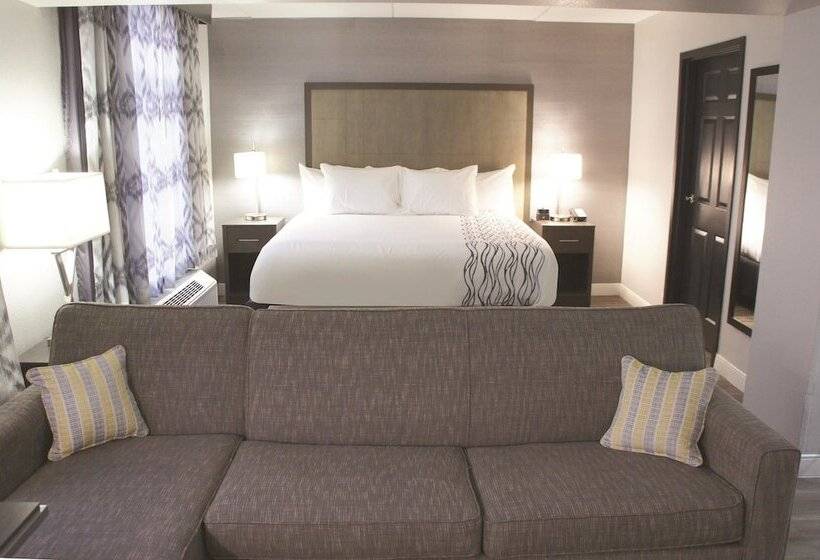 Номер Superior, La Quinta By Wyndham Raleigh Downtown North
