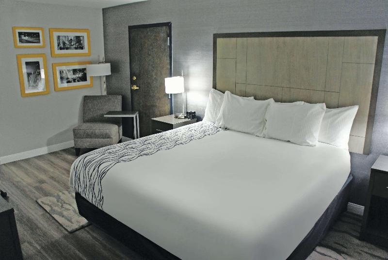 Стандартный Номер Кровать Кинг, La Quinta By Wyndham Raleigh Downtown North