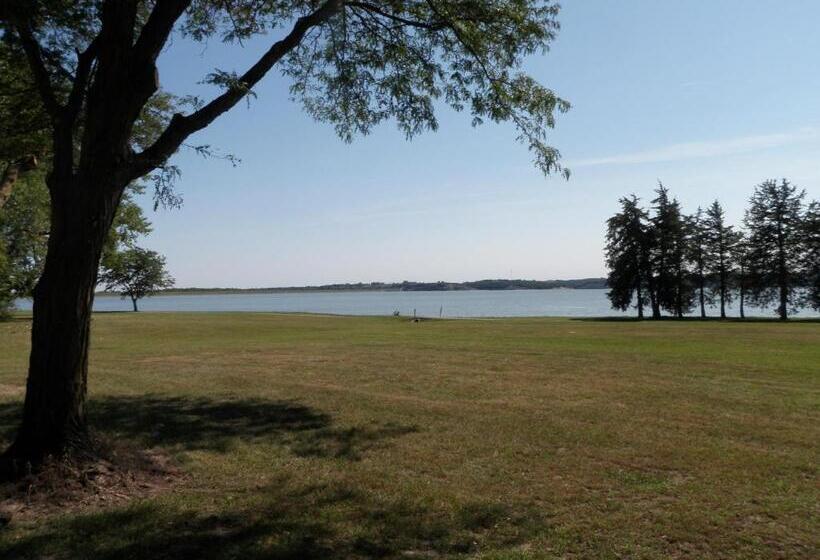 اتاق استاندارد با تخت بزرگ, Lewis & Clark Resort