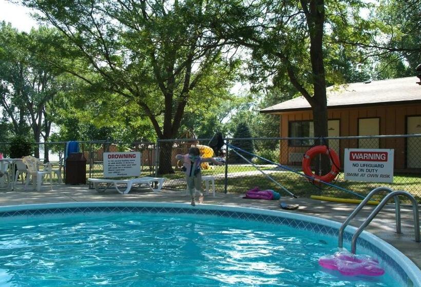 اتاق استاندارد برای معلولان, Lewis & Clark Resort