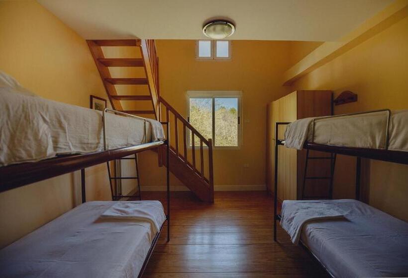 Кровать в Общей Комнате, Amalurra Ecohotel & Retreat Center
