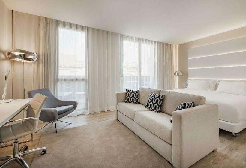 Номер Superior с Террасой, NH Malaga