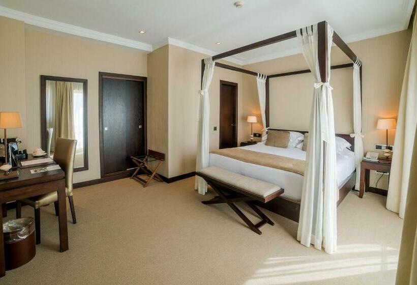 바다 전망 스위트, Nixe Palace