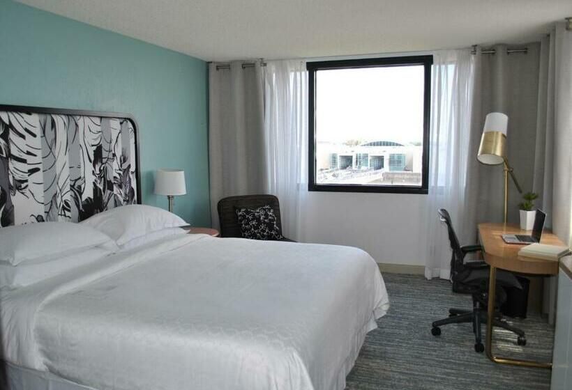 带大床的经典房间, Sheraton Miami Airport Hotel And Executive Meeting Center