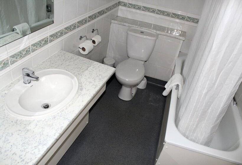 Номер Стандарт, Discovery Inn  Leeds
