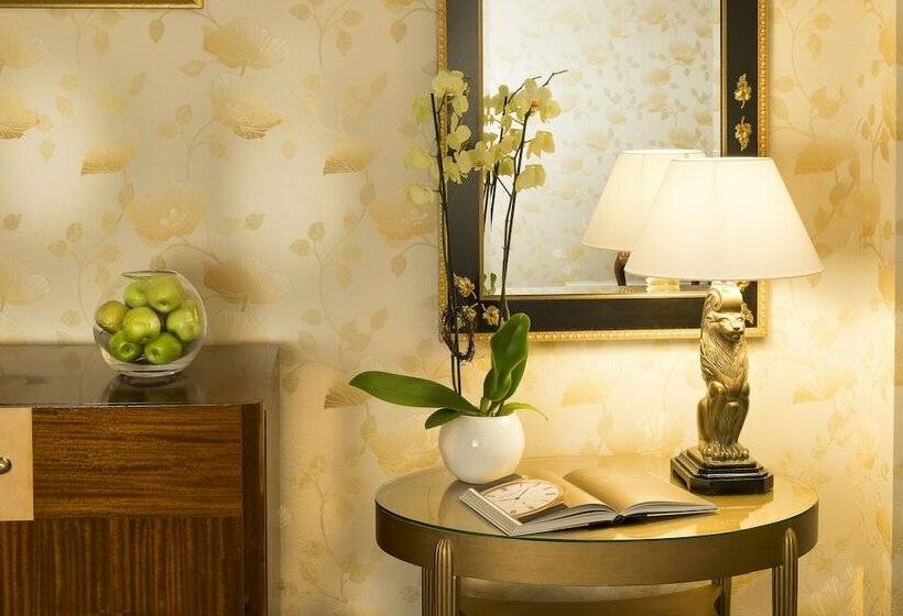 Номер Клуб, Millennium Hotel London Knightsbridge