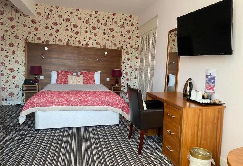 Номер Стандарт, The County Hotel   Self Check In, Speed Wi Fi, Free Parking, Central Location