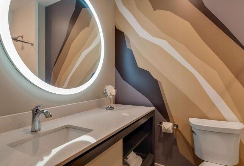 Люкс с Балконом, Best Western  Plus Executive Residency Rigby S Water World