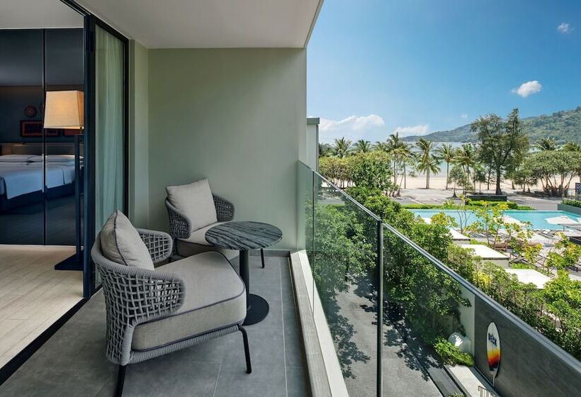 Номер Стандарт Двуспальная Кровать, Four Points By Sheraton Phuket Patong Beach Resort