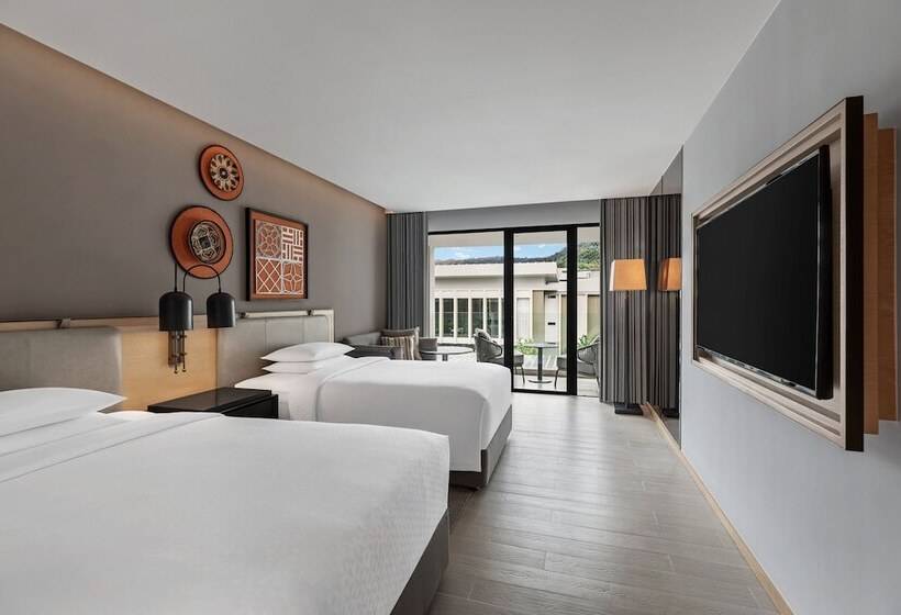 스탠다드 룸 더블 침대 2개, Four Points By Sheraton Phuket Patong Beach Resort