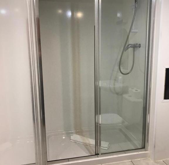 Семейный Номер, Alexander Guest House