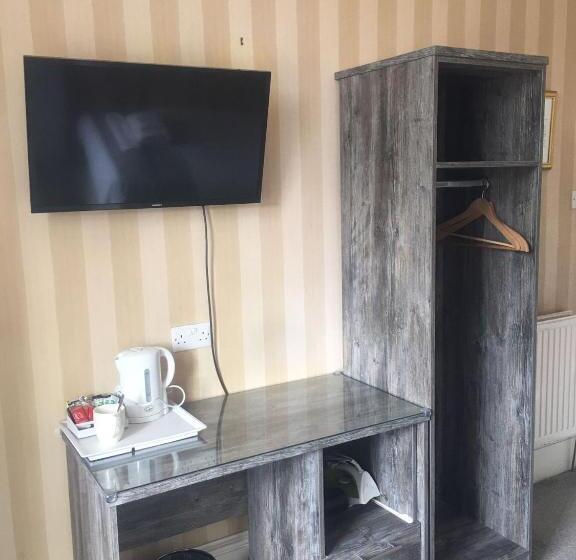 Номер Стандарт Индивидуальный Совместная Ванная, Alexander Guest House