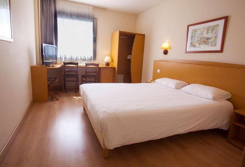 스탠다드 트리플 룸, Travelodge Alicante Puerto