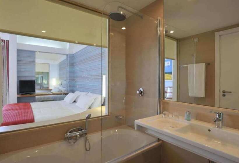 اتاق سوپریور با چشم‌انداز دریا, Pestana D. João Ii Beach & Golf Resort