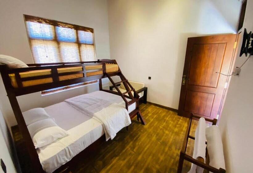 Трехместный Номер Базовый, La Seran Eco Resort