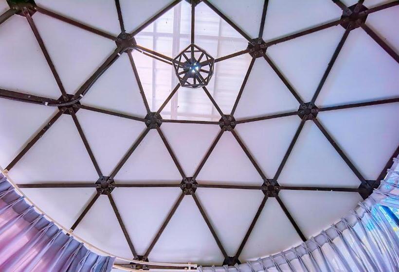 اتاق لوکس با بالکن, Adventure Dome Resort