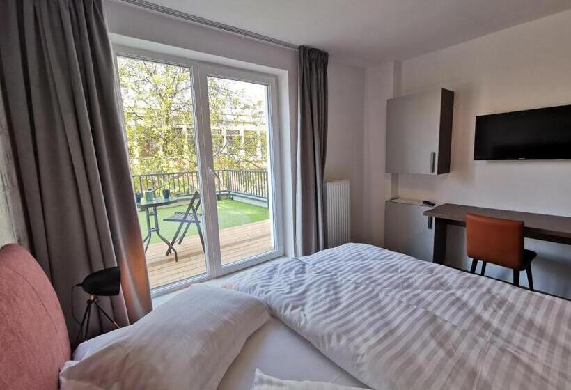 テラス付き１ベッドルームアパートメント, Tci Apartments