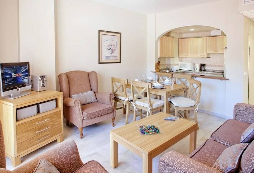 Апартаменты 2 Спальни Вид на Море, Sunset Beach Club Hotel Apartments