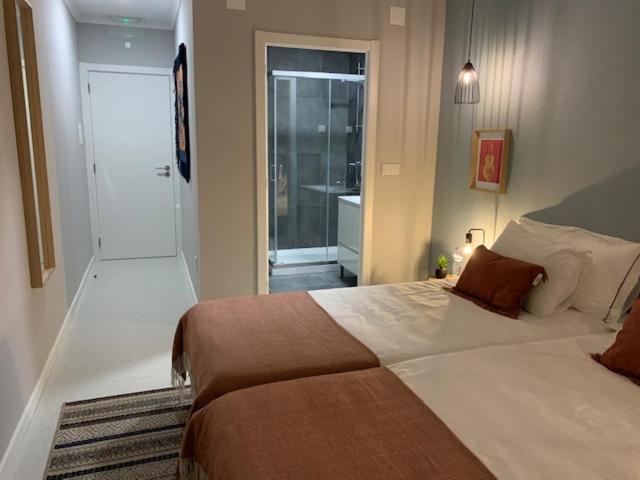 اتاق استاندارد, Bus Station Suites & Studios