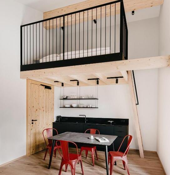 1 Bedroom Penthouse Apartment, Das Bleibt Alpine Suites